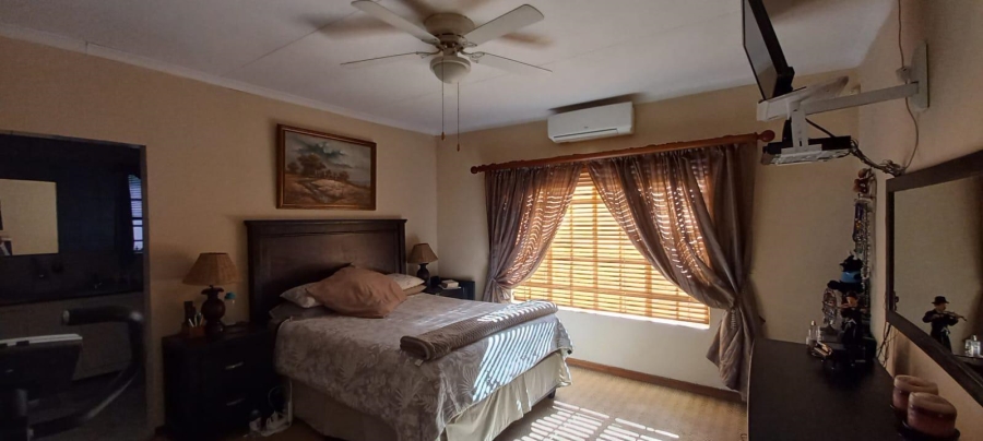 4 Bedroom Property for Sale in Cashan North West